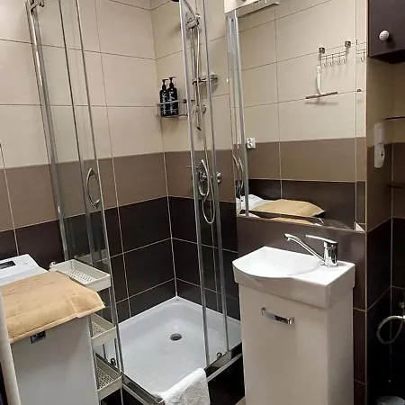 Saska Kepa Apartamento *