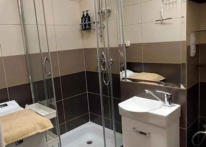 Saska Kepa Appartement *